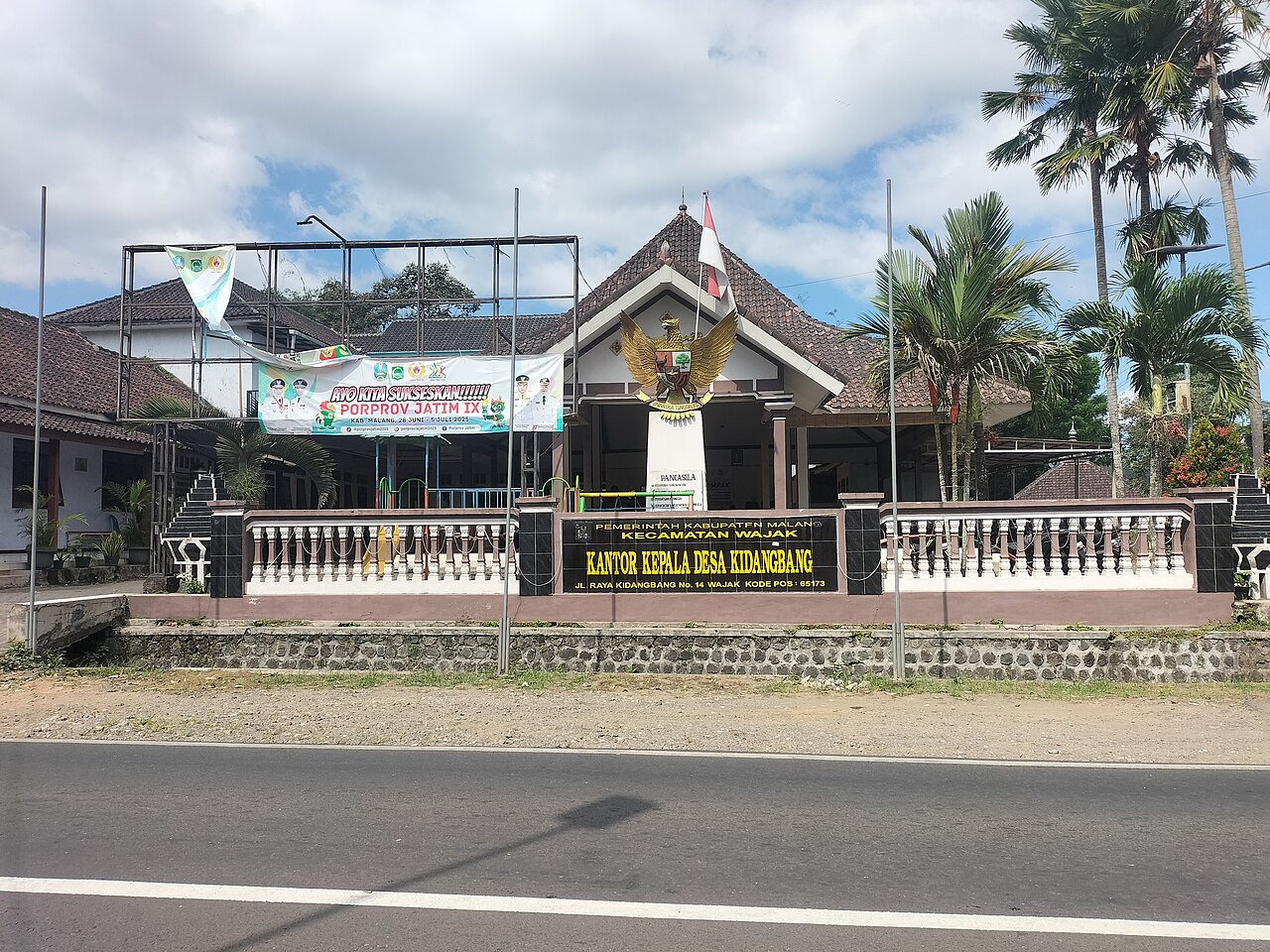 Desa Kidangbang