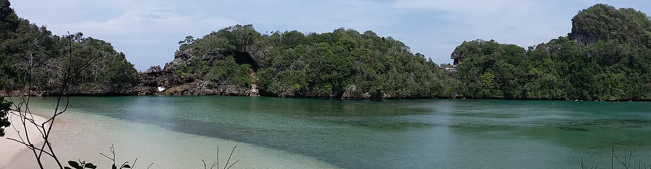 Pulau Sempu & Pantai Sendang Biru